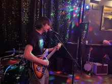 Eyrie House Ruins / Two Wrong Turns / Luke Deroy on Nov 30, 2025 [789-small]