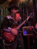 Eyrie House Ruins / Two Wrong Turns / Luke Deroy on Nov 30, 2025 [811-small]