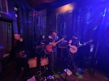 Eyrie House Ruins / Two Wrong Turns / Luke Deroy on Nov 30, 2025 [814-small]
