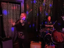 Eyrie House Ruins / Two Wrong Turns / Luke Deroy on Nov 30, 2025 [868-small]
