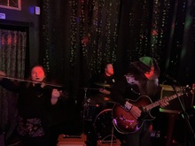 Eyrie House Ruins / Two Wrong Turns / Luke Deroy on Nov 30, 2025 [923-small]