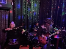 Eyrie House Ruins / Two Wrong Turns / Luke Deroy on Nov 30, 2025 [927-small]