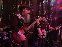 Eyrie House Ruins / Two Wrong Turns / Luke Deroy on Nov 30, 2025 [936-small]