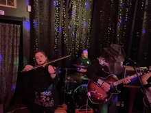 Eyrie House Ruins / Two Wrong Turns / Luke Deroy on Nov 30, 2025 [951-small]