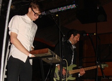Scarlet Grey ~ Alix Peters & Pete Emperador, tags: Scarlet Grey, Los Angeles, California, United States, Troubadour - Scarlet Grey / Miss Derringer / Young Modern / Killola / city comma state / Your Arsenal on Dec 2, 2010 [090-small]