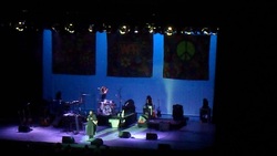 Cheech & Chong / War / The Family Stone on May 24, 2014 [464-small]