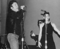 Robert Gordon / Link Wray / Bruce Springsteen on Dec 2, 1977 [160-small]