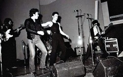 Robert Gordon / Link Wray / Bruce Springsteen on Dec 2, 1977 [162-small]