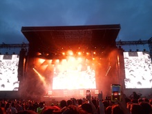 Catfish and the Bottlemen / The Fratelli's / The Wombats on Jul 9, 2025 [366-small]