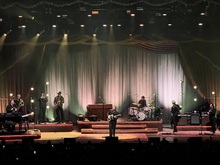 Nathaniel Rateliff & the Night Sweats / Nathaniel Rateliff / Mavis Staples on Dec 10, 2025 [512-small]