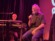 “The Christmas Song”, tags: Gary Puckett & The Union Gap - Gary Puckett & The Union Gap / Cole Larravide on Dec 19, 2025 [378-small]
