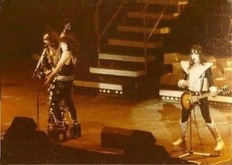 KISS / Piper on Dec 22, 1977 [928-small]