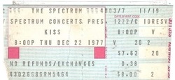 KISS / Piper on Dec 22, 1977 [930-small]