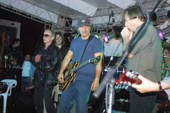 tags: Southside Johnny & The Asbury Jukes, Bruce Springsteen, Graham Parker - Southside Johnny & The Asbury Jukes / Bruce Springsteen / Graham Parker on May 27, 2001 [588-small]
