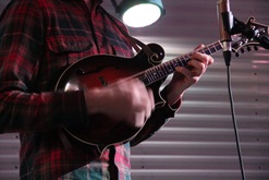 Mandolin Orange / The Dead Tongues on Feb 13, 2016 [708-small]