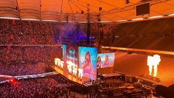 Taylor Swift / Paramore on Jul 24, 2024 [735-small]