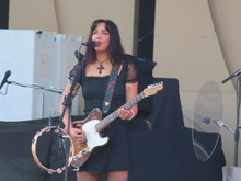 The Mysterines, Arctic Monkeys / The Hives / The Mysterines on Jun 14, 2023 [871-small]