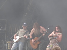 Hayseed Dixie, Victorious Festival 2015 on Aug 29, 2015 [680-small]