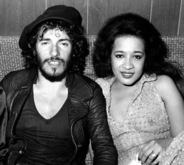 With Ronnie Spector, Bruce Springsteen & The E Street Band on Aug 13, 1975 [232-small]