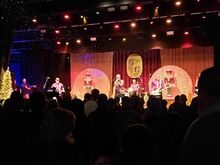Spike & The Gimme Gimmes / Bad Cop/Bad Cop / PET NEEDS on Dec 10, 2025 [741-small]