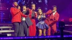 Pentatonix on Dec 7, 2025 [220-small]