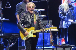 Daryl Hall & John Oates / Squeeze on Aug 19, 2021 [125-small]