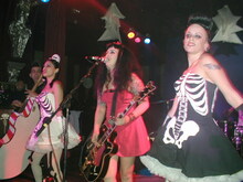The 5.6.7.8's / Devilish Presley / HorrorPops on Aug 21, 2004 [133-small]