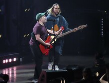 Fall Out Boy / Bring Me The Horizon / CARR on Jul 16, 2023 [761-small]