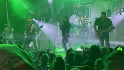 Hinder / Autumn Kings / Kingdom Collapse on Oct 8, 2025 [821-small]