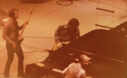 tags: Bruce Springsteen & The E Street Band - Bruce Springsteen & The E Street Band on Feb 23, 1981 [047-small]