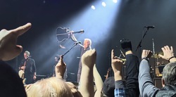 “Streets of Minneapolis”, Bruce Springsteen / Tom Morello / Rise Against / Al Di Meola / Ike Reilly on Jan 30, 2026 [528-small]