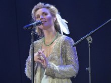 Sugarland / Brandy Clark / Clare Bowen on May 25, 2018 [927-small]