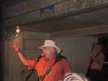 Jerry Jeff Walker on Apr 3, 2005 [132-small]
