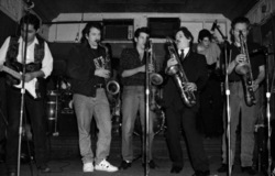 tags: the iguanas - the iguanas / Bruce Springsteen on Feb 2, 1992 [602-small]