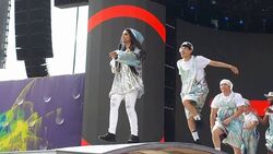 tags: Lilly Singh - We Day on Jul 2, 2017 [739-small]