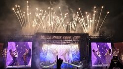 Dua Lipa / Caetano Veloso / Carlinhos Brown on Nov 15, 2025 [199-small]