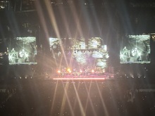 Hozier / Gigi Perez on Aug 14, 2025 [639-small]