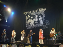 tags: Little Big Town, Wilkes-Barre, Pennsylvania, United States, Wachovia Arena at Casey Plaza - Martina McBride / Little Big Town / Rodney Atkins on Jun 29, 2007 [293-small]