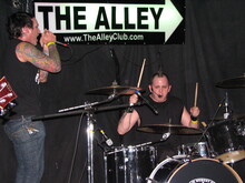 Carpe Diem ~ Mark Blaster & Chris Daley, tags: Carpe Diem (US), Fullerton, California, United States, The Alley - Carpe Diem (US) / Perish on Apr 9, 2006 [949-small]