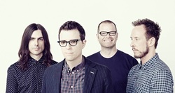 Weezer on Aug 10, 2002 [533-small]