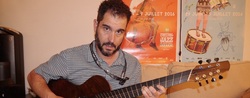 Charlie Hunter on Dec 18, 2004 [549-small]