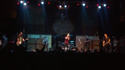 Yellowcard / sandlot heroes / We Are the In Crowd / The Wonder Years on Nov 16, 2012 [488-small]