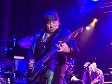 Little Steven & The Disciples of Soul on Dec 7, 2017 [797-small]