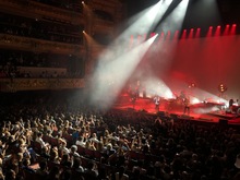 Love of Lesbian on Jul 9, 2018 [834-small]