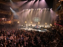 Love of Lesbian on Jul 9, 2018 [838-small]