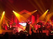 Love of Lesbian on Apr 30, 2016 [860-small]