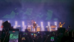Green Day / Bad Nerves on Aug 24, 2025 [367-small]