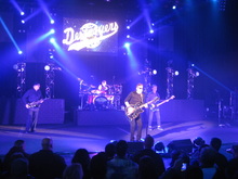 George Thorogood & The Destroyers / Jim Suhler And Monkey Beat on Mar 4, 2014 [821-small]