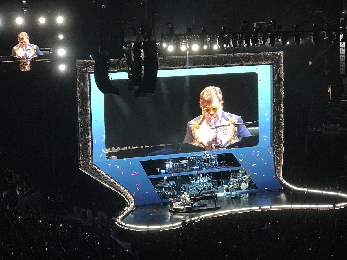 Dec 06, 2018 Elton John at Smoothie King Center New Orleans, Louisiana