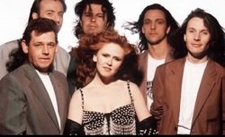 T'Pau on Mar 1, 2000 [113-small]